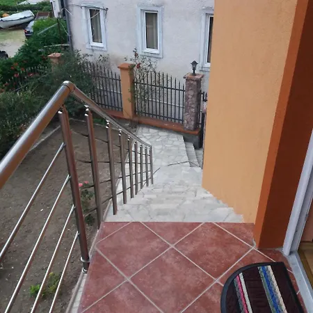 Vidovic Sutomore 아파트